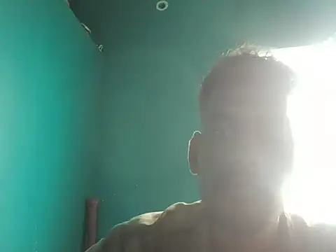 Snapshot of Tamilgud23 chatting on 10-18-25, 04:59 Tamilgud23 online show from 10-18-25, 04:59