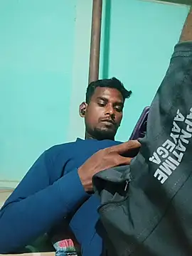 Snapshot of Tamilgud23 chatting on 11-28-25, 03:14 Tamilgud23 online show from 11-28-25, 03:14