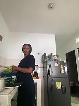 zaracollins01 online show from 12-20-25, 04:47