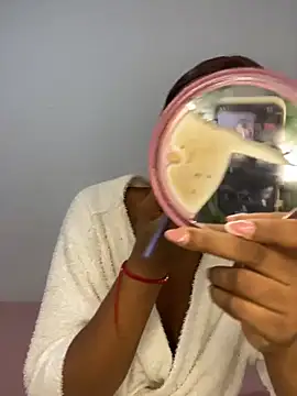 zaracollins01 online show from 04-29-26, 06:14