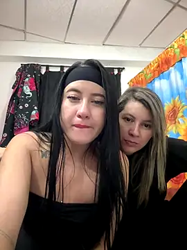 Snapshot of ardiente1805 chatting on 11-17-25, 04:18 ardiente1805 online show from 11-17-25, 04:18