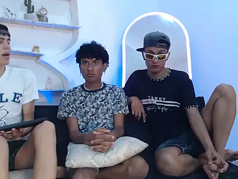 YOUNGS GUYS online show from 09-08-25, 07:24