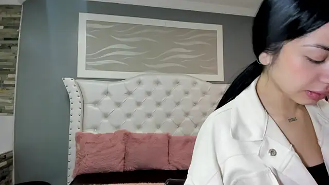  camila ortiz online show from 10-03-25, 07:33