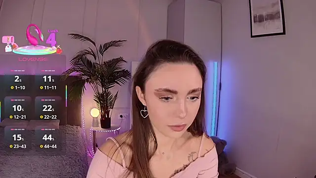 Snapshot of Leri_Star chatting on 10-10-25, 06:07 Leri Star online show from 10-10-25, 06:07