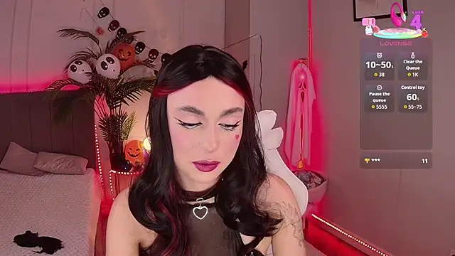 Snapshot of Leri_Star chatting on 10-31-25, 07:37 Leri Star online show from 10-31-25, 07:37