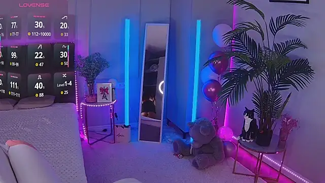 Snapshot of Leri_Star chatting on 12-14-25, 07:18 Leri Star online show from 12-14-25, 07:18