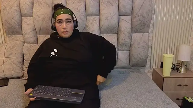 yunkeyc online show from 04-25-26, 09:45