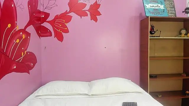 ValentinaLuxee online show from 10-06-25, 08:06