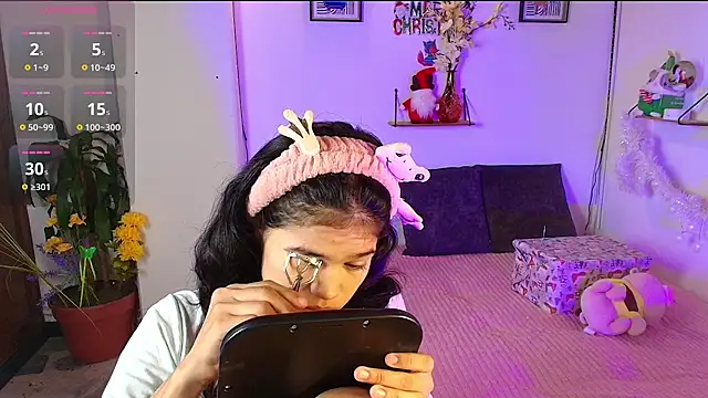 emycarver09 online show from 11-28-25, 11:46