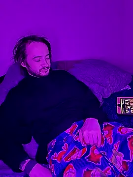 Snapshot of Mr_nightfall chatting on 01-14-26, 11:31 Mr nightfall online show from 01-14-26, 11:31