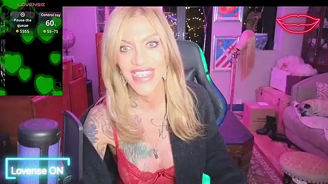 Snapshot of xl_uk_top_trans chatting on 04-21-26, 10:12 xl uk top trans online show from 04-21-26, 10:12