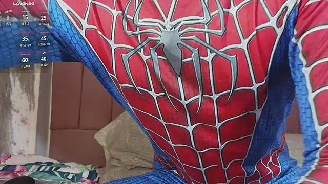 Snapshot of Snowlann chatting on 09-30-25, 12:32 Snowlann online show from 09-30-25, 12:32