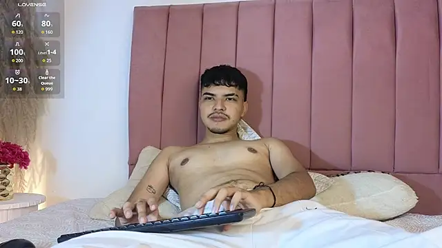 Snapshot of Snowlann chatting on 10-12-25, 05:50 Snowlann online show from 10-12-25, 05:50