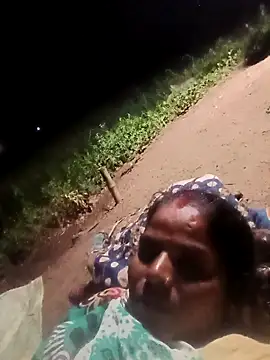 Snapshot of Sapna_cutt chatting on 09-28-25, 04:01 Sapna cutt online show from 09-28-25, 04:01