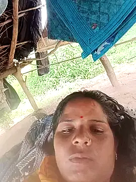 Snapshot of Sapna_cutt chatting on 09-29-25, 06:51 Sapna cutt online show from 09-29-25, 06:51