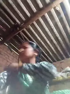 Snapshot of Sapna_cutt chatting on 10-01-25, 04:29 Sapna cutt online show from 10-01-25, 04:29