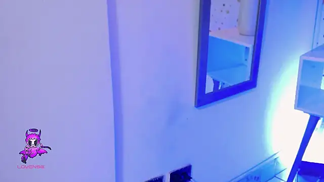 ArianaSantana online show from 11-10-25, 12:37