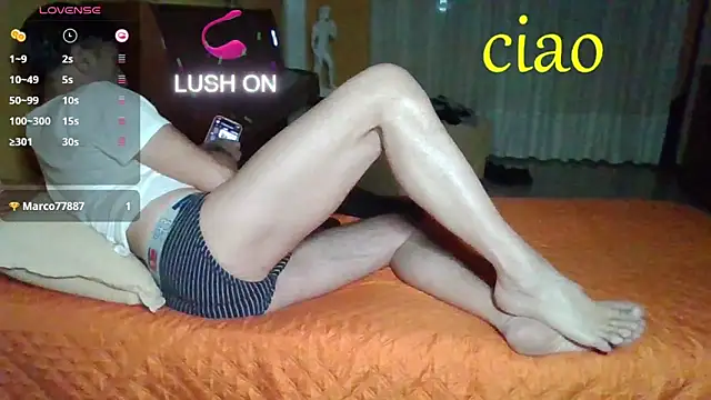 Snapshot of lattediyak chatting on 10-10-25, 12:42 lattediyak online show from 10-10-25, 12:42