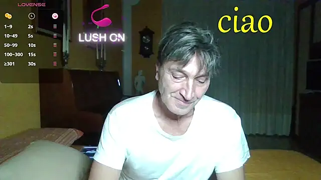 Snapshot of lattediyak chatting on 11-13-25, 01:04 lattediyak online show from 11-13-25, 01:04