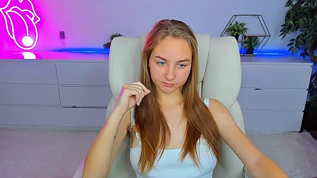 Snapshot of MilaAddams chatting on 10-01-25, 05:46 MilaAddams online show from 10-01-25, 05:46