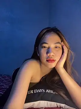 Snapshot of Shy_SexyLady chatting on 04-10-26, 10:09 Shy SexyLady online show from 04-10-26, 10:09