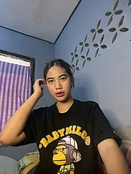Snapshot of Shy_SexyLady chatting on 04-23-26, 06:25 Shy SexyLady online show from 04-23-26, 06:25