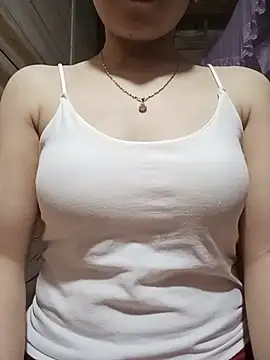 Snapshot of LucyyLy chatting on 05-29-26, 12:58 LucyyLy online show from 05-29-26, 12:58
