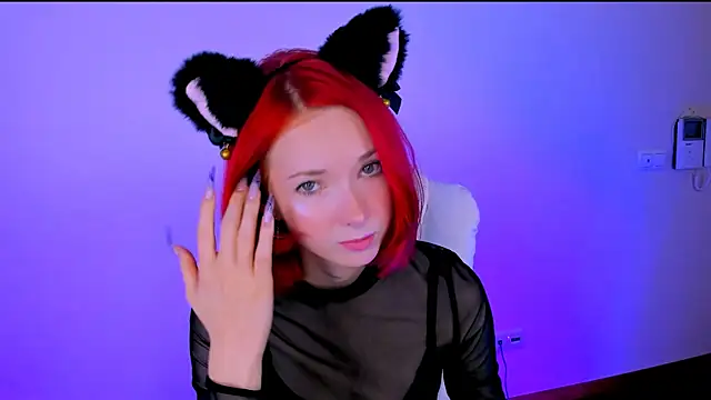 Snapshot of KimBoydd chatting on 10-02-25, 07:59 KimBoydd online show from 10-02-25, 07:59