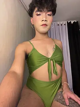 sissielil online show from 10-27-25, 03:32
