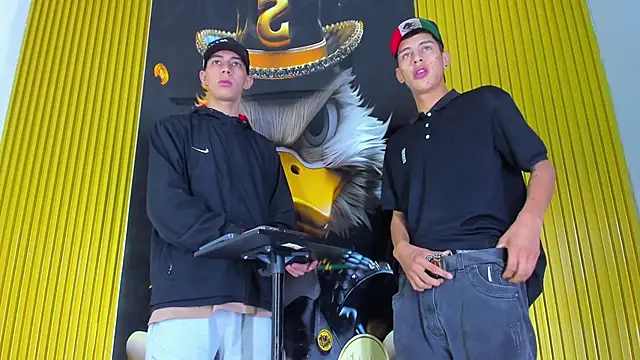 Dante Brown1  online show from 10-22-25, 08:41