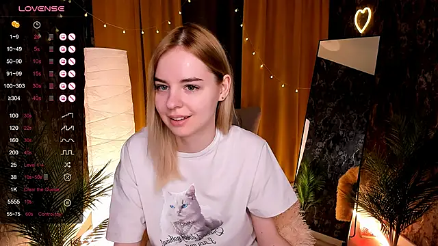 LillianShine online show from 04-28-26, 02:27