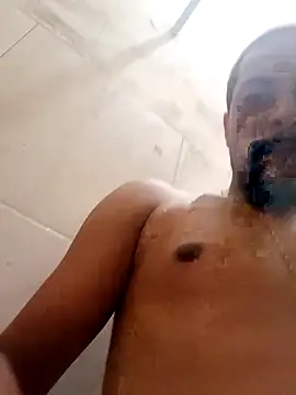 PauMolao85 online show from 12-19-25, 03:30