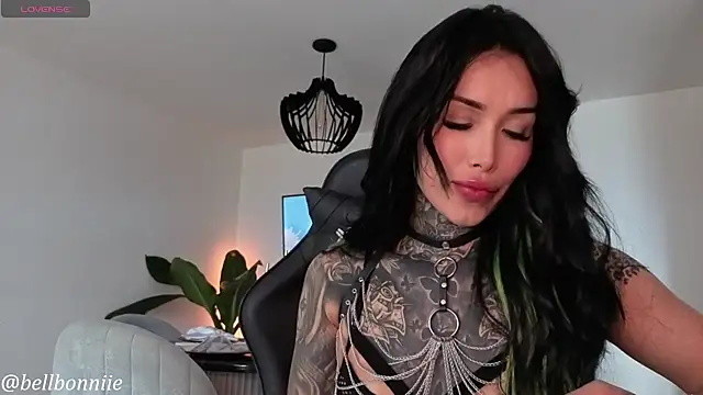 belllbonniie online show from 11-20-25, 07:35