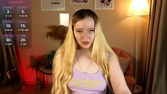 Snapshot of Milana_Key chatting on 09-21-25, 09:49 Milana Key online show from 09-21-25, 09:49