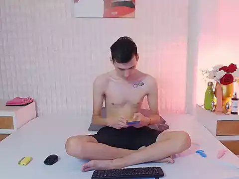 LuigiMarchetti online show from 11-09-25, 08:07