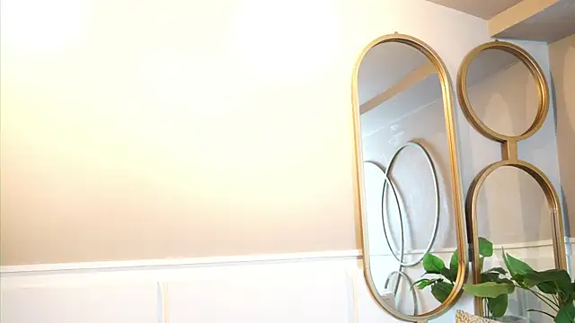 Tayler Kim online show from 09-15-25, 12:27