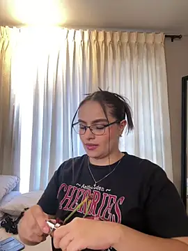 Tayler Kim online show from 04-03-26, 06:28