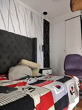 aston xvera online show from 09-27-25, 03:11