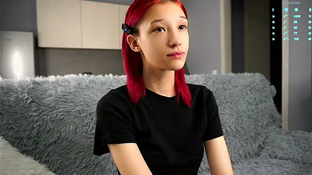 Snapshot of Likalense chatting on 10-08-25, 05:10 Likalense online show from 10-08-25, 05:10