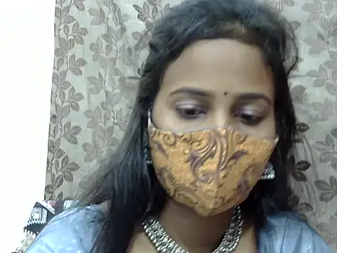 Snapshot of Hott_Noor chatting on 09-18-25, 03:03 Hott Noor online show from 09-18-25, 03:03