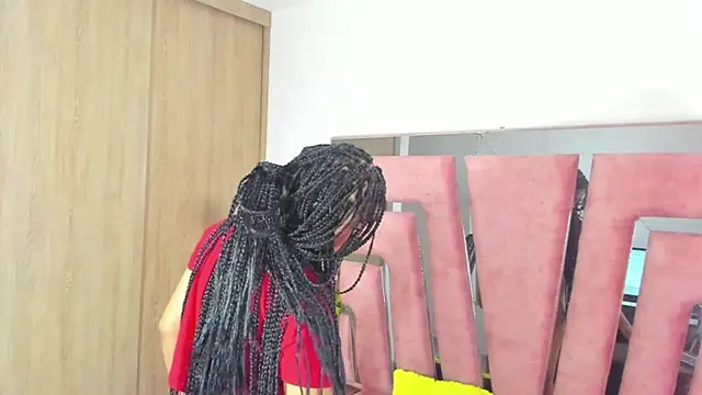 Snapshot of MaraKarly chatting on 11-04-25, 06:40 MaraKarly online show from 11-04-25, 06:40