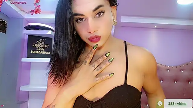 Snapshot of Valeria_Swett_ chatting on 10-01-25, 07:31 Valeria Swett online show from 10-01-25, 07:31