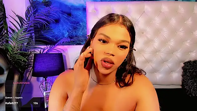 Snapshot of Valeria_Swett_ chatting on 05-16-26, 08:44 Valeria Swett online show from 05-16-26, 08:44