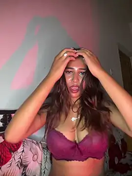 STRIP GLOW online show from 05-10-26, 05:07