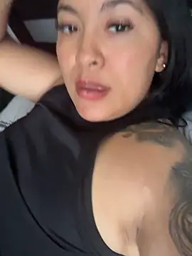 latina curvy22 online show from 05-18-26, 07:20