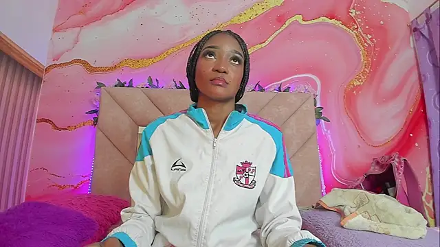 Taylor oriana  online show from 09-29-25, 10:53