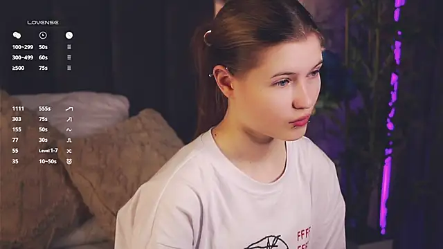 LynHillaire online show from 04-27-26, 01:42