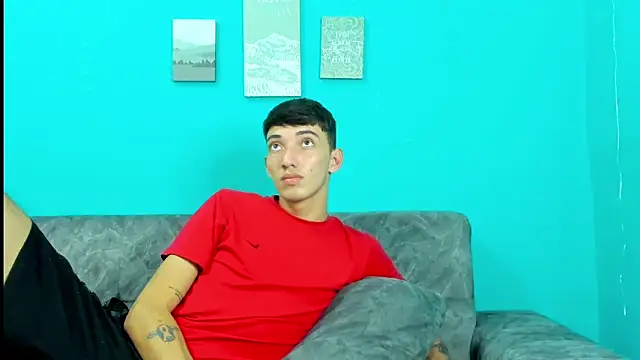 Maikol Ortiz online show from 04-28-26, 07:30