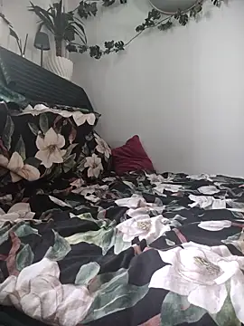 Snapshot of BabyFaceMia chatting on 11-05-25, 12:38 BabyFaceMia online show from 11-05-25, 12:38