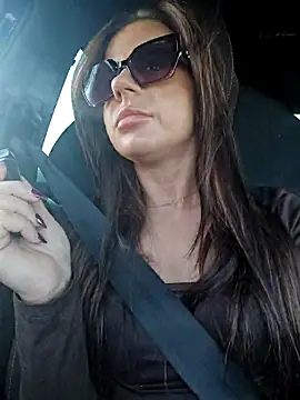 Snapshot of BabyFaceMia chatting on 11-07-25, 02:28 BabyFaceMia online show from 11-07-25, 02:28